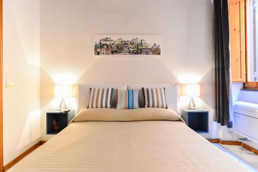 Spanish Steps Cozy Studio photo 5