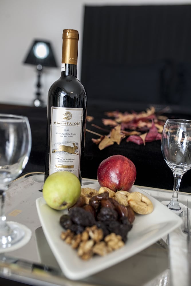 Veltsi Hotel photo 3