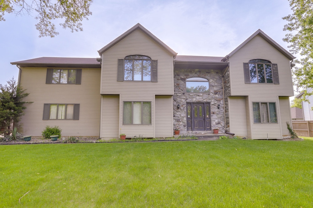 South Bend Area Vacation Rental 8 Mi to Notre Dame view 3