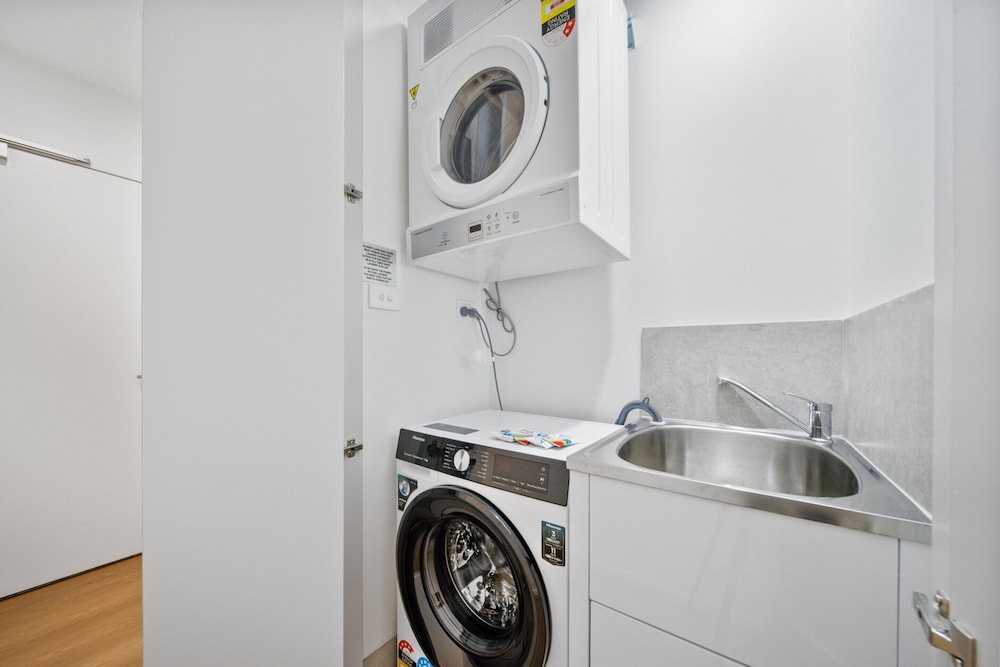 2-bed Haven: Impeccable Interiors & Chic Amenities