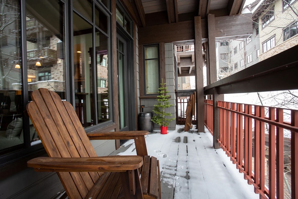 Arrowleaf Lodge at Deer Valley Resort - Three Bedroom Residence #203 3 Condo