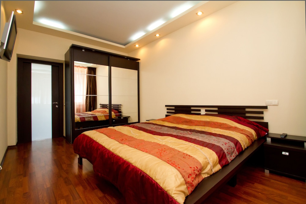 Alma Apartments
