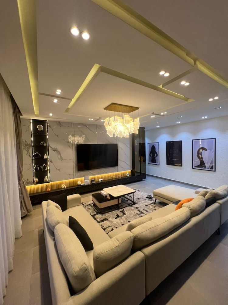 Luxurious 3 Bedroom Apartment in Eti Osa, Lagos