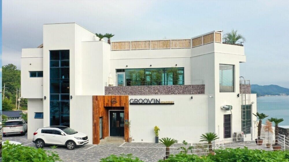 Groove-in Cafe Pension view 3