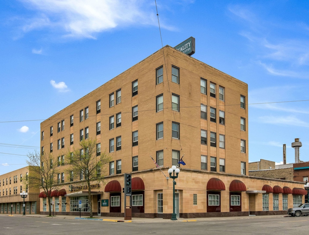 Quality Inn & Suites Virginia MN