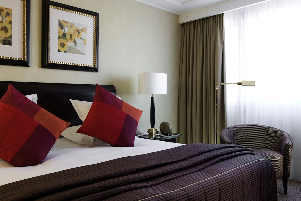 Warwick Champs-Elysées Paris 3