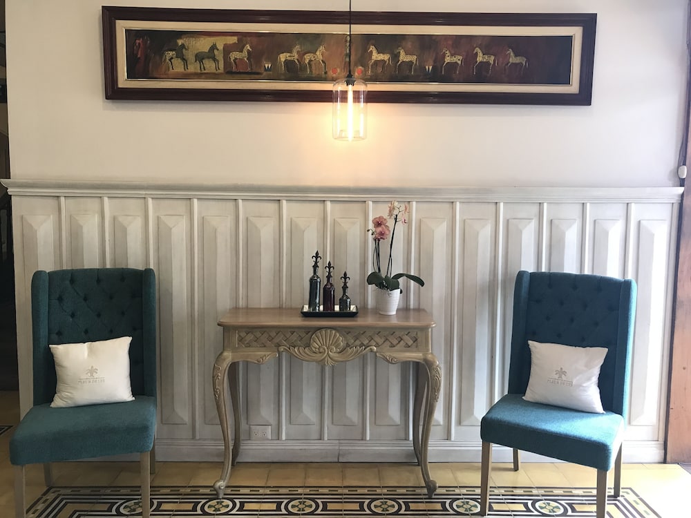 Hotel Fleur De Lys - Property Image 7