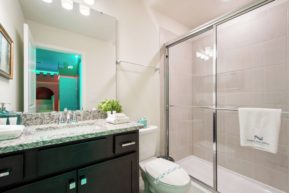 15993CCL Windsor Cay Resort