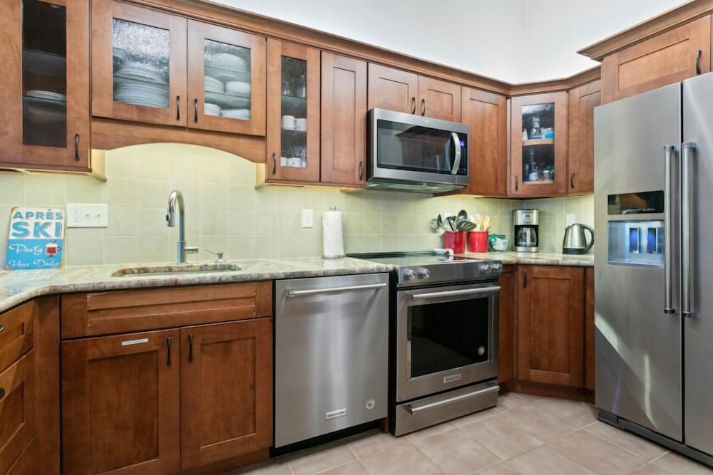 6 - Three Bedroom Ontario Lodge 3 Condo
