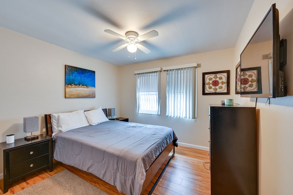 Cozy San Diego Escape w/ Yard, Near Beaches! view 2