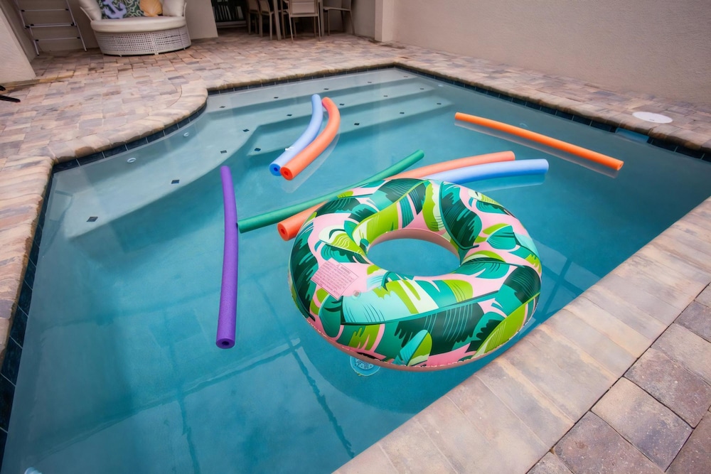 Magic Kingdom House- Brand Luxury Pool Home