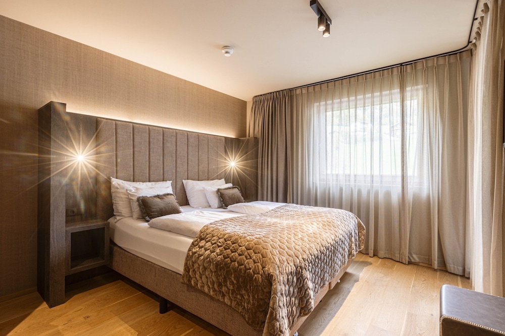 Superior 1-bedroom Apartment