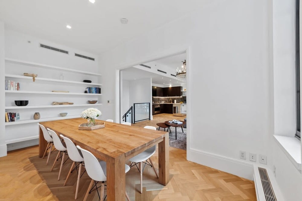 Clinton by Rovetravel 3BR Duplex w Backyard