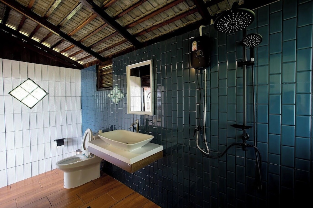 Baan Lhong View Lay