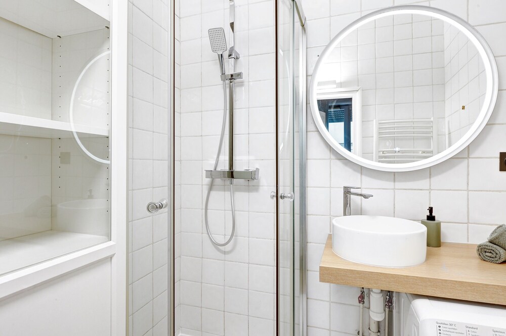 Chic 1BR Near Le Marais & Picasso Museum
