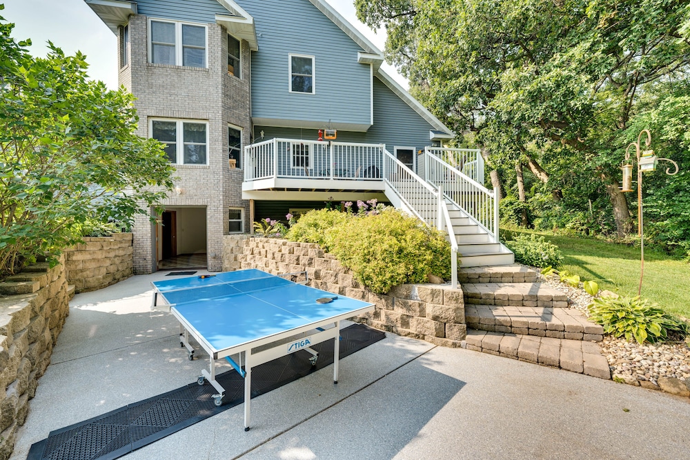 Spacious Beloit Retreat: Close to Parks & Trails! view 5