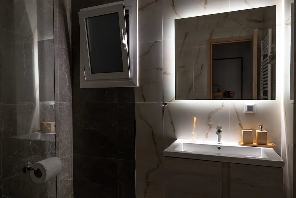 Cozy Apartment for 3 Persons in Athens