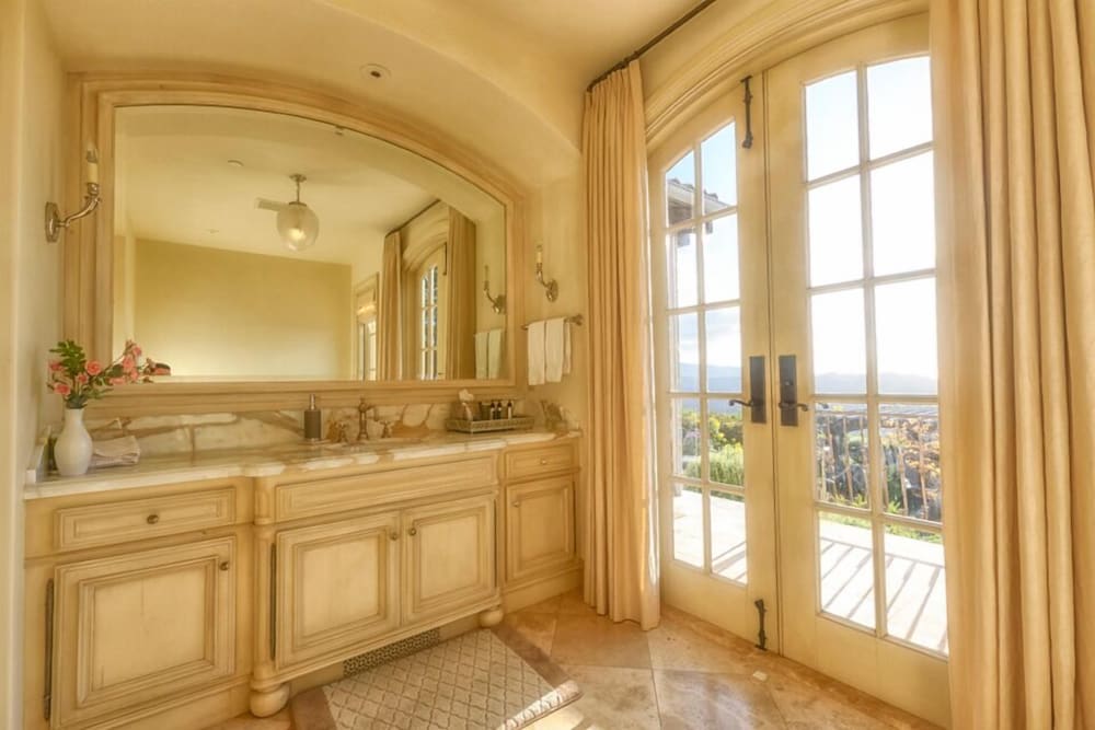 Lx1: Chateau D' Renaitre - Carmel-by-the-sea Luxury Villa: - Property Image 8