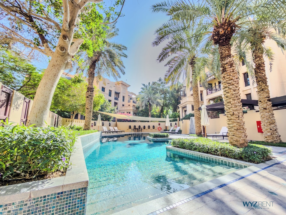 Arabian Elegance 1BR Zanzabeel 1 w Views