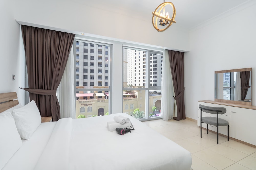 Exceptional and Stunning 1 Bedroom in Dubai Marina