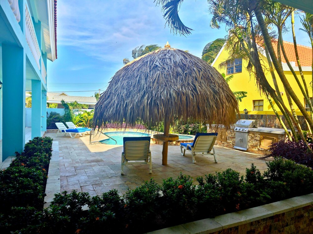 Amazing 1-bedroom Apartment 3 km From Eagle Beach