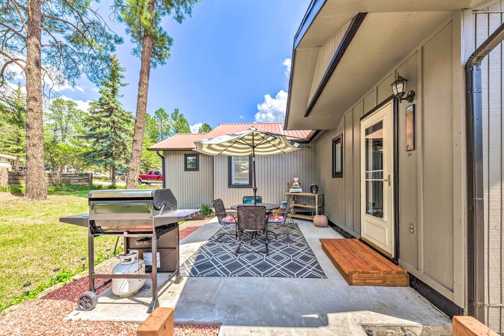 Ruidoso Home w/ Patio, Walk to Restaurants! view 3