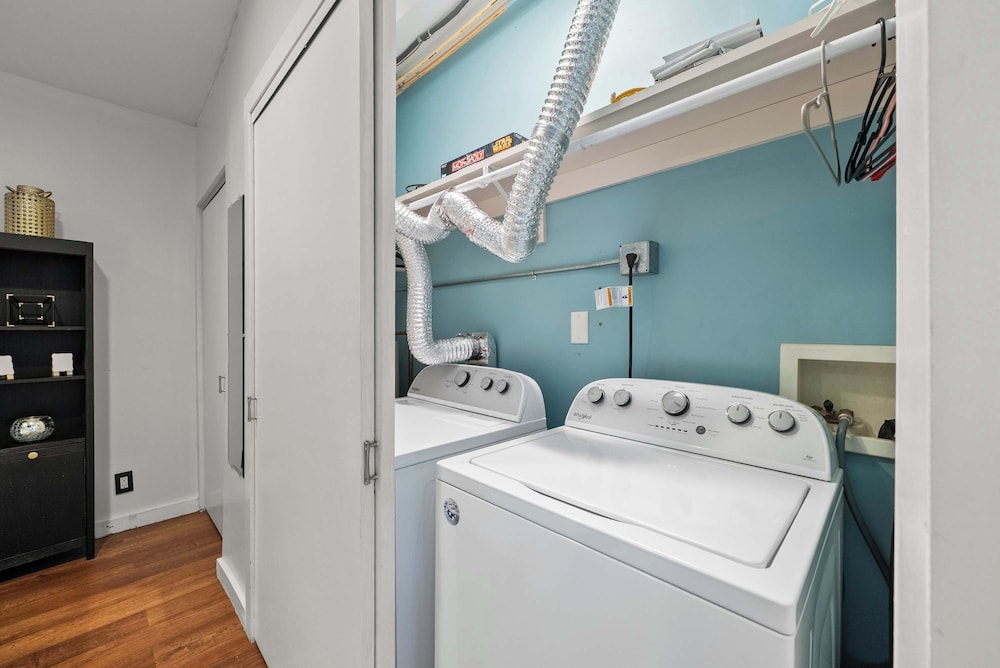 Short North Lounge Stay for 2