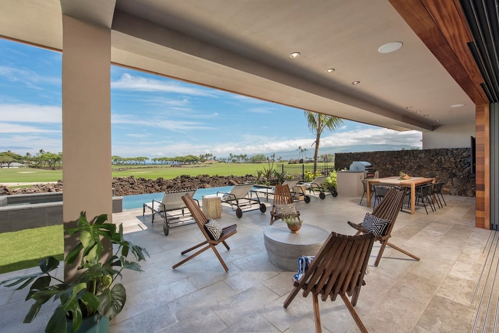 Luxury Oceanview Private Beach Access