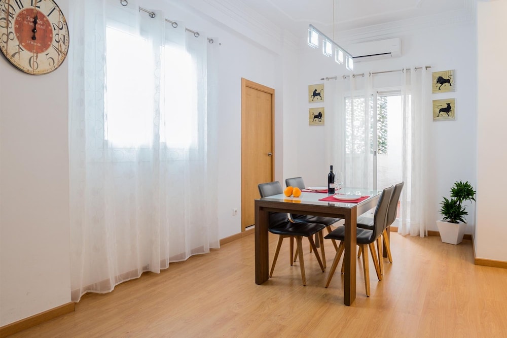 Comfortable Apartment Next to the Marina de Valenc
