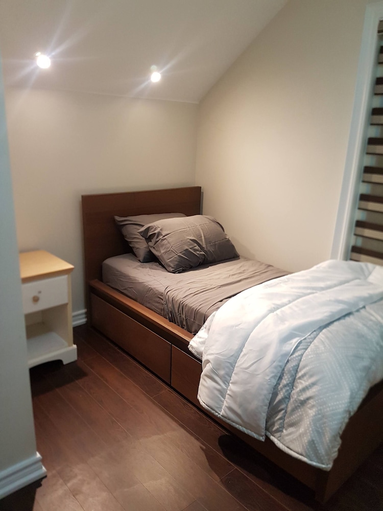 3 Bedroom House Brampton Toronto Canada