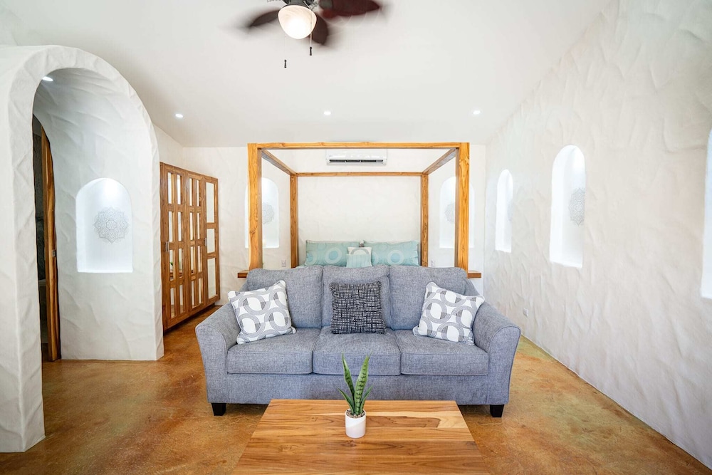 Bohemian Tropical Villa with a Tiki-Style Swimming Pool & Swim-Up Bar with an Attached Studio Apartment
