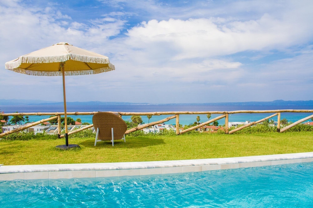 Sunrise Villas Collection