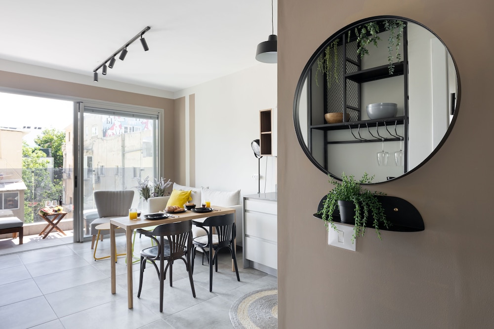 Chic Urban Getaway with Balcony & Mamad by Sea N Rent view 2