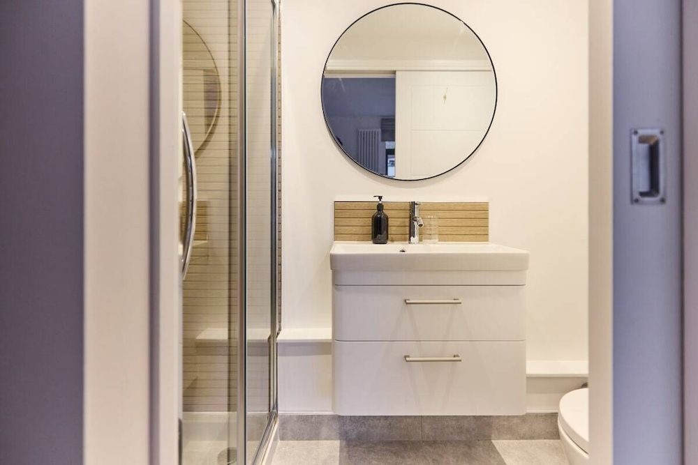 The Melbray Escape - Trendy 2bdr Apartment