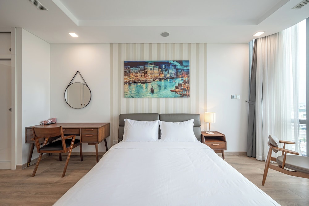 Landmark 81 & Vinhomes - ZEN Saigon Citypoint.