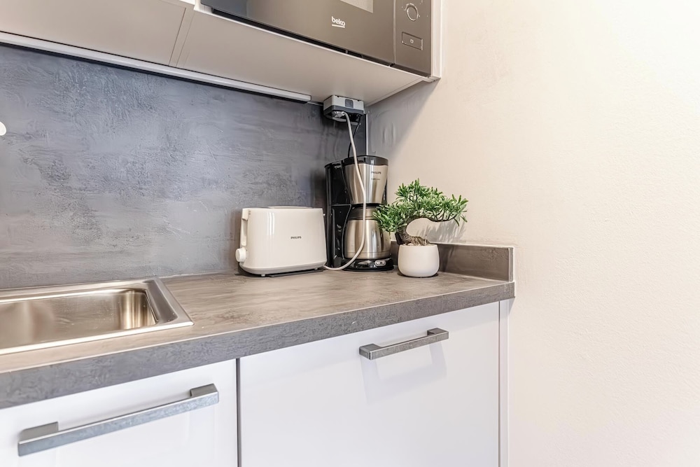 Stylish Modern 1BR 1LR Apartment Vienna