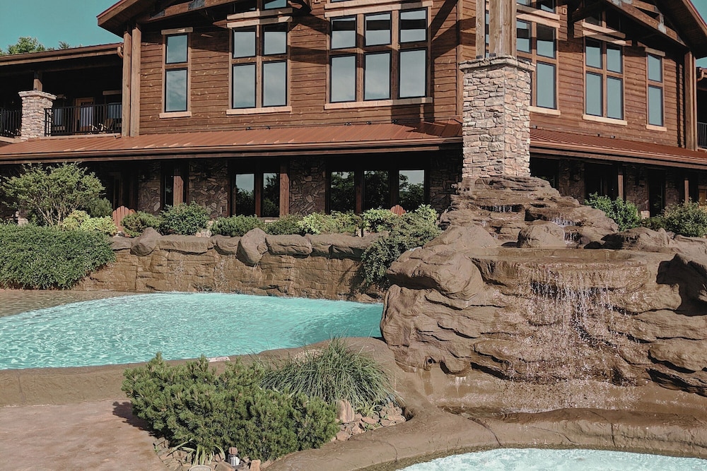 Stonewater Cove