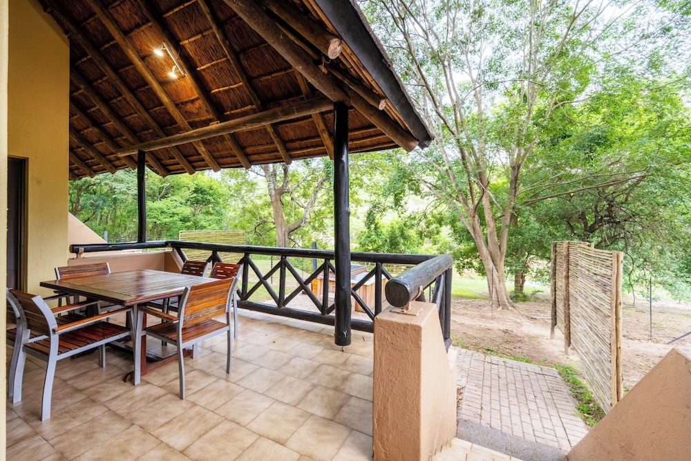 First Group Sanbonani Resort