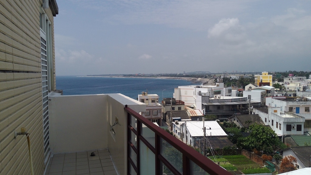 Caitlyn Hostel