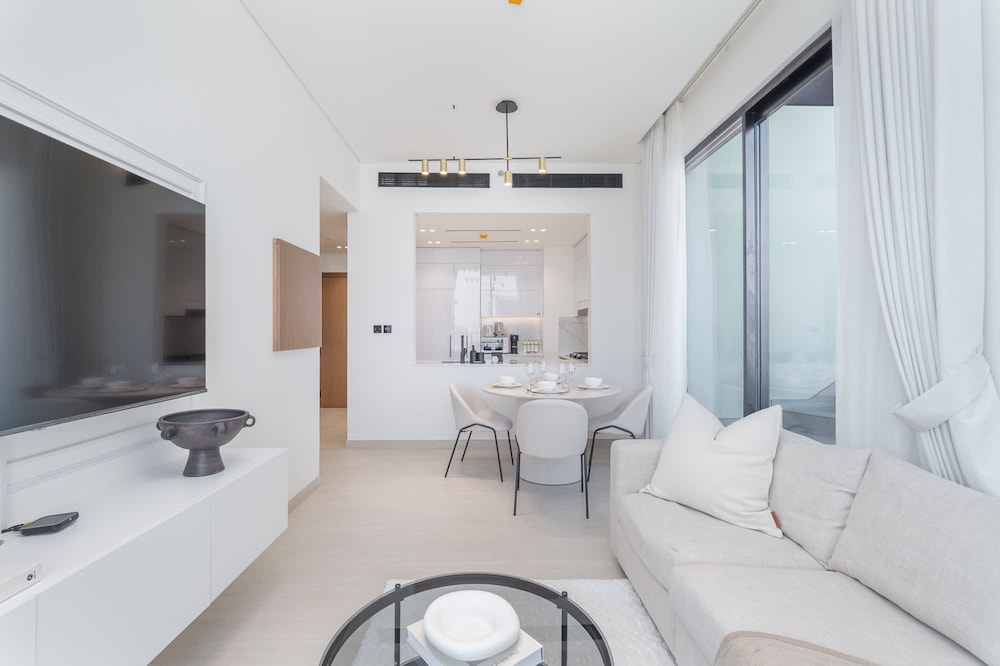 Tranquil 2 Bedroom in Binghatti Onyx With a Private Pool and City View