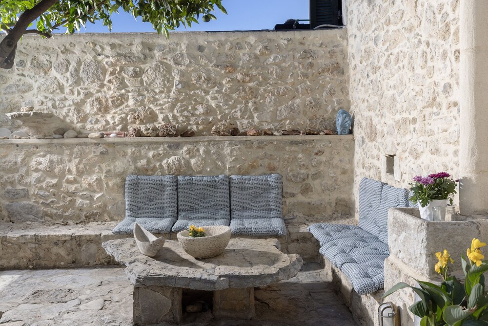 Villa Helidona With Private Pool