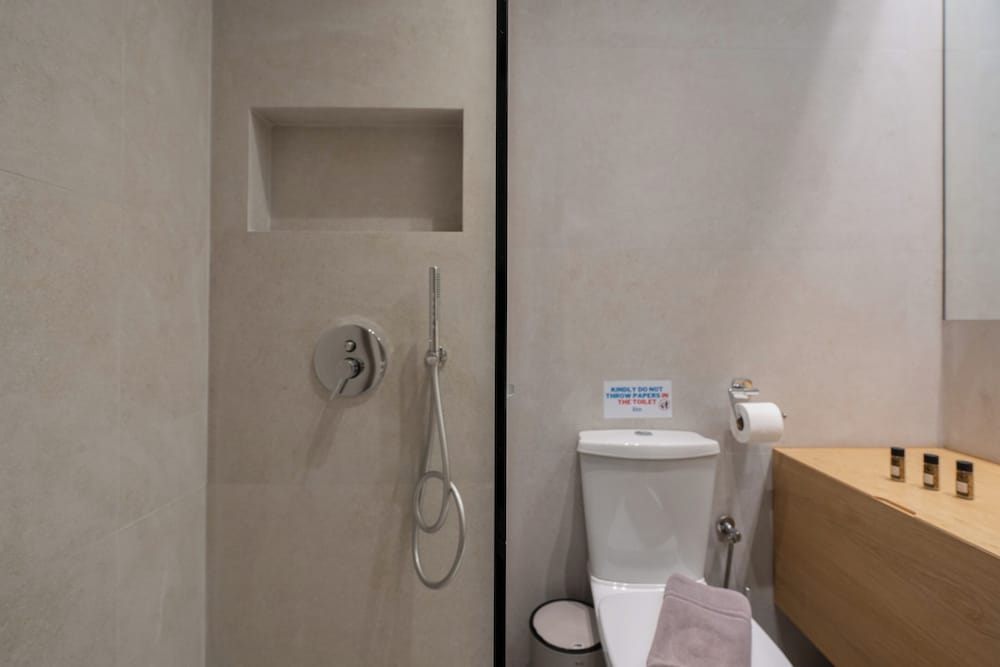 Modern apartment near Lycabettus hill with balcony
