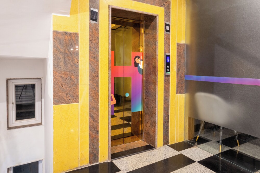 Housr Studio Rooms Sector 38 Gurgaon