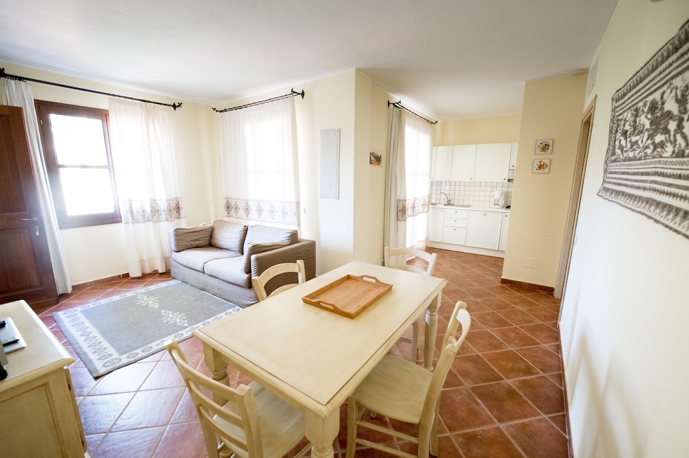 Borgo degli Ulivi Residence