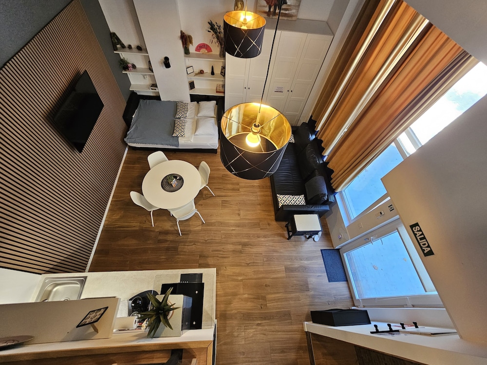 Hlius Brand New Apartments
