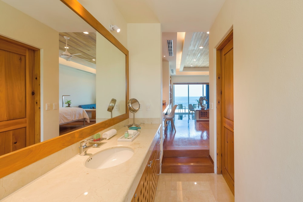 Villa Punta Sam Cancun Beachfront Luxury