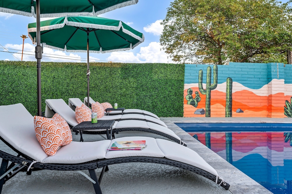 Beatrice Mini-resort Scottsdale