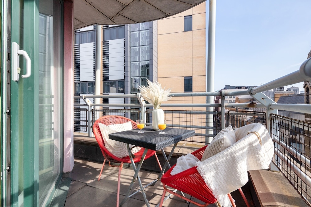 Charming 1BR Near Tower Bridge Walks
