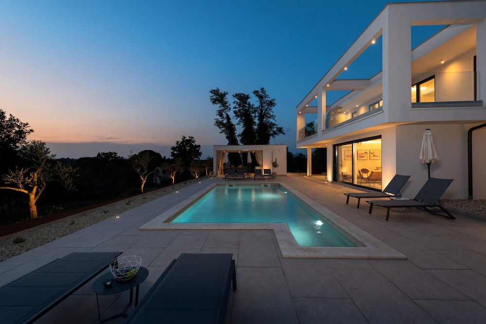 Luxury Villa Sonia With Wellness Gym