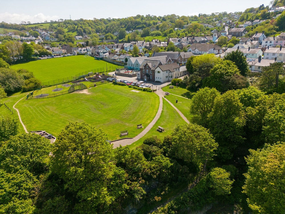 Teifi Villa